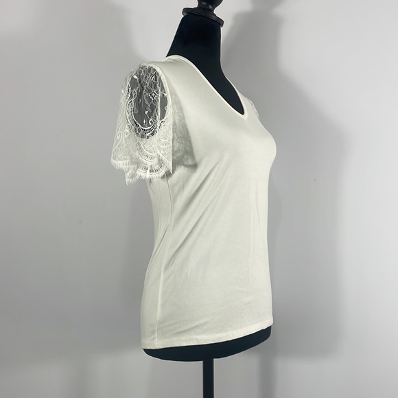 Tahari white T, V neck, with lace, sheer short sleeves, XS - Picture 10 of 12